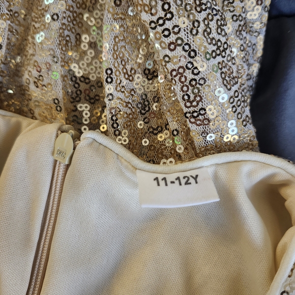 Gold Sequin Party Dress - Picture 4 of 4